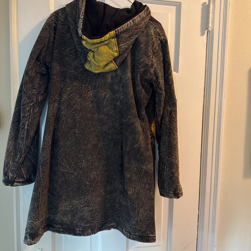 Coat - Picture 2 of 2